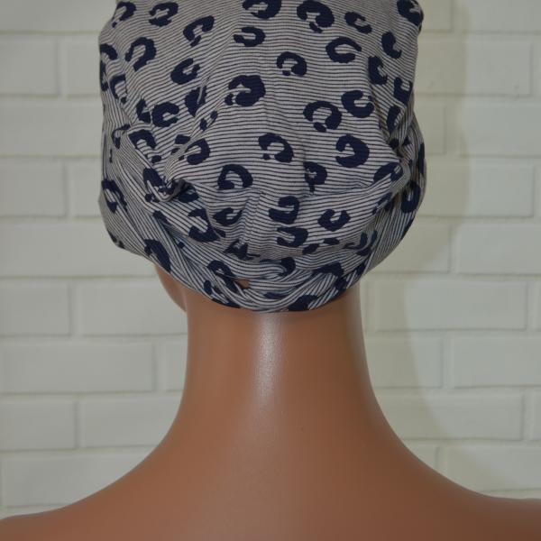 Handgemaakte chemo muts Brina wit blauw/wit zwart maat L