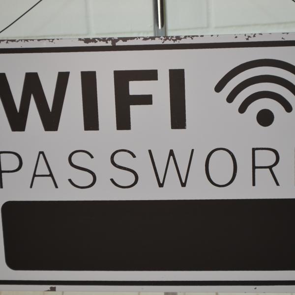 Bordje WiFi met password