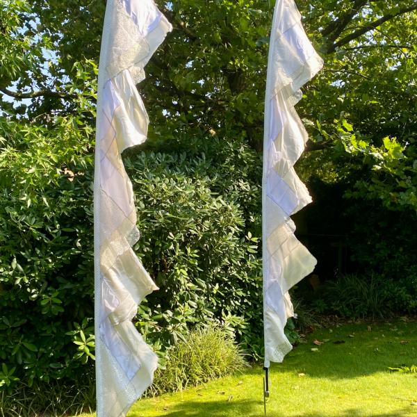 Festival vlag wit en naturel tinten set van 2